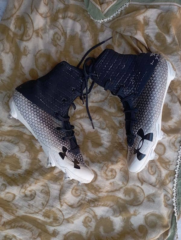 Under Armour original Football studs Shoes for sale 4