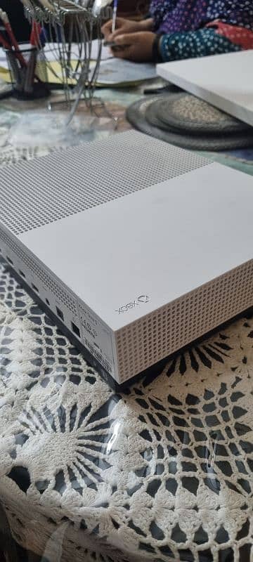 Xbox One S 500gb 1