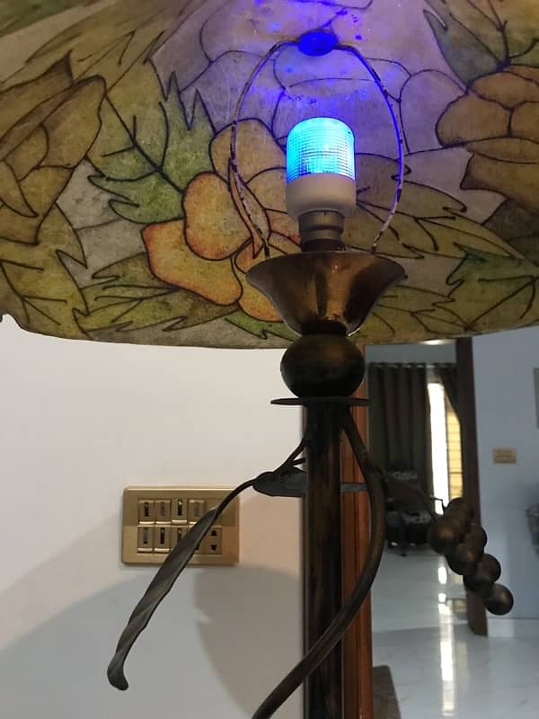 Metal lamp 0