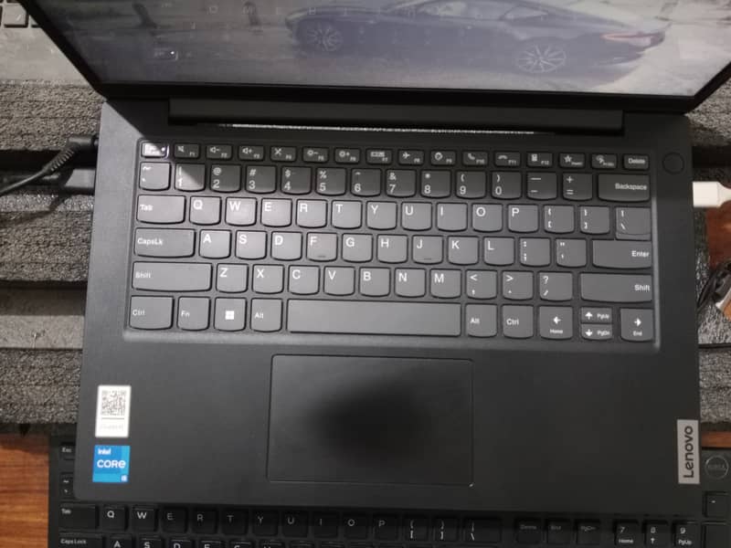 LENOVO V14 G3 1