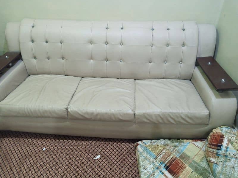 Sofa set for urgent 3