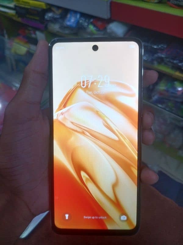 infinix hot 40i 16+128 1