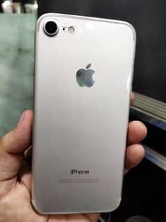 Iphone 7 ( PTA Aproved )