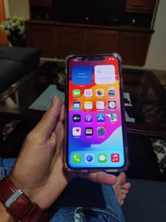 iphone 11 Pro Max - 256GB (PTA Approved)