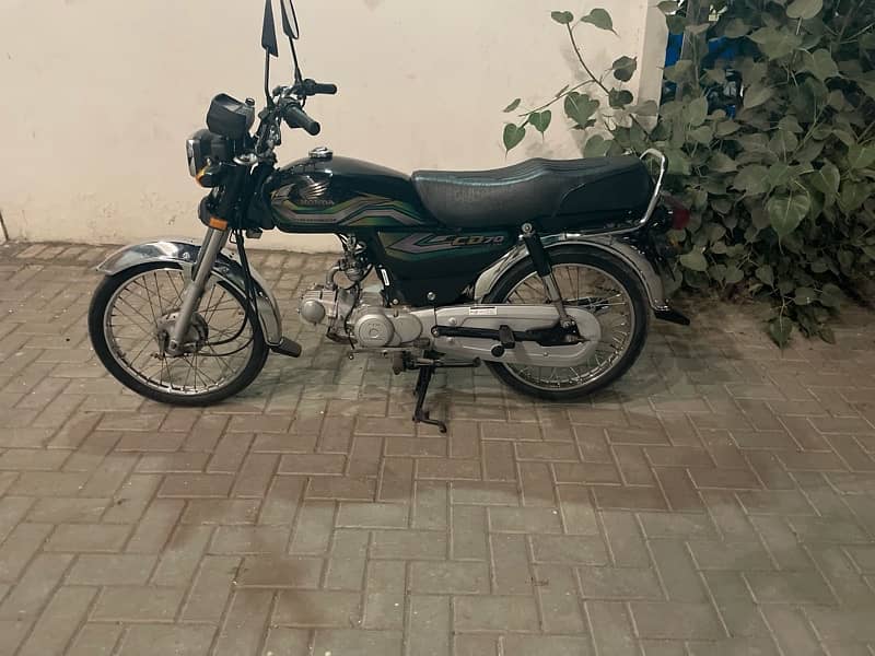 Honda CD 70 good Condition just sale 3