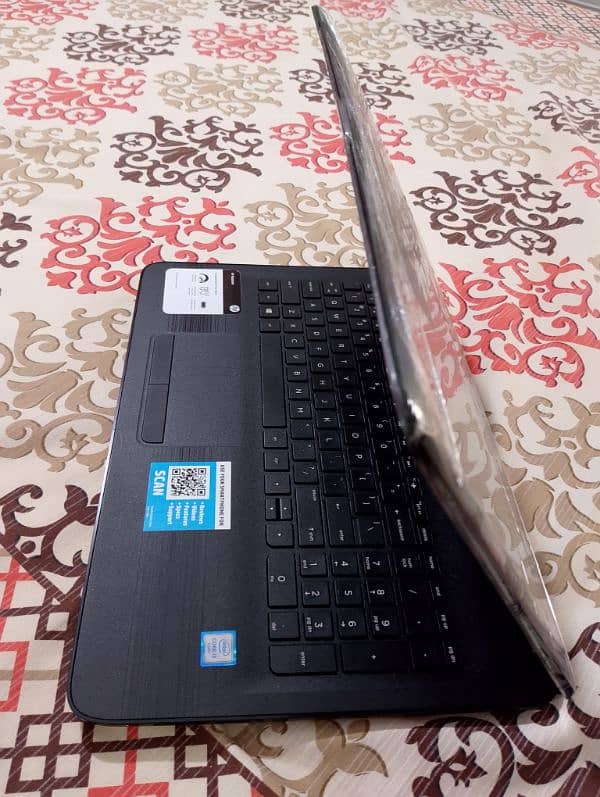 HP Notebook Touchscreen Laptop 4