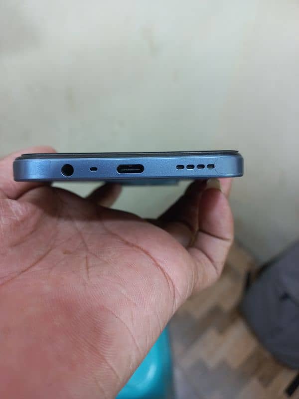 Realme C63 New only 20 days use 6gb ram 128 Storage 10