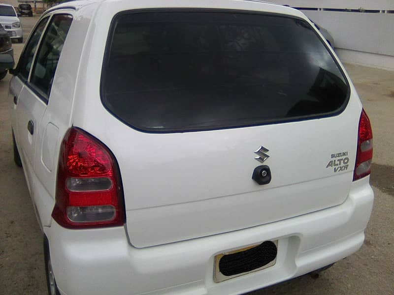 ALTO VXR MODEL 2004 CONVERT AUTOMATIC WHITE COLOUR GOOD CONDITION 3