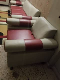 7 seater sofa set with Table