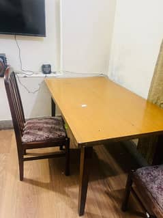 table wd 6 chairs