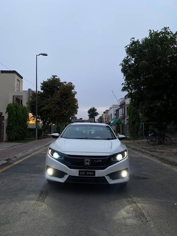 Honda Civic SJ 2016/17 0