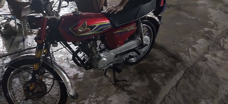 Honda CG125 (16/17 Model) Punjab Number 3