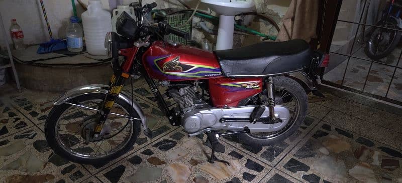 Honda CG125 (16/17 Model) Punjab Number 7