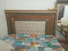 double bed 2 side table shokas bartano ki almari  dressing table