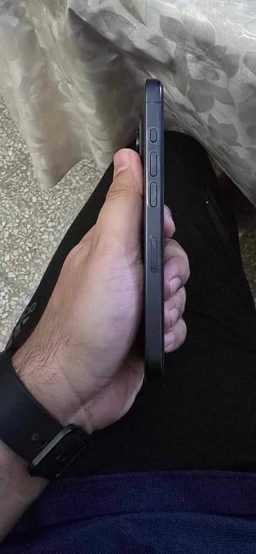 Iphone 15 pro 128gb NON PTA 4