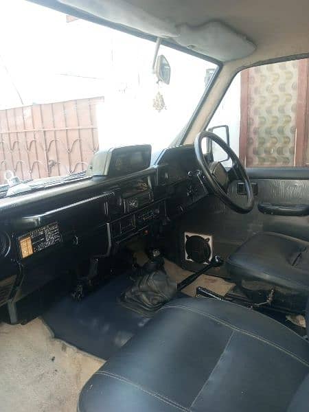 Toyota Land Cruiser 1989 urgent sale (03700662611) 7