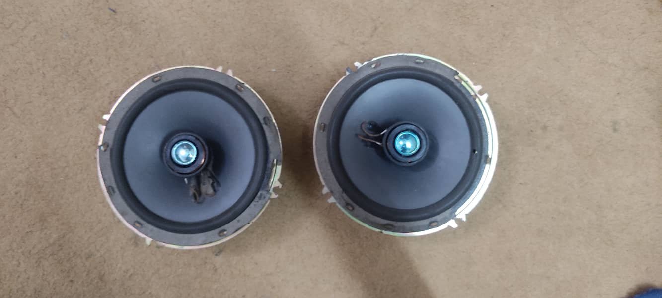 Pioneer dual speaker TS-G1618 2