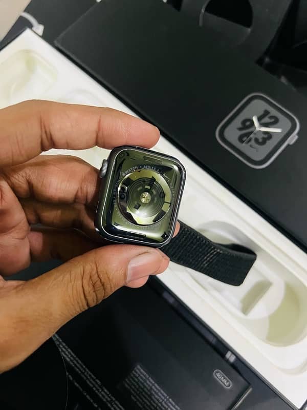 Apple watch series 4 2