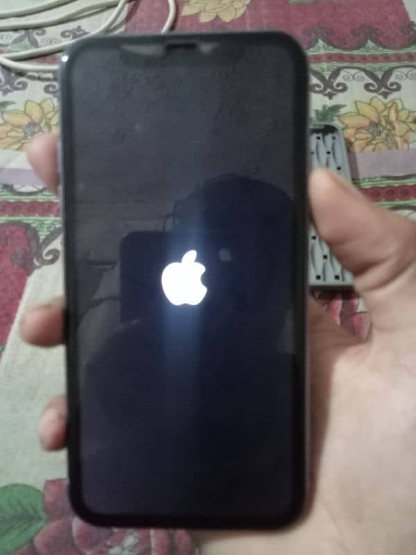 iphone 11 jv 03167114386 1