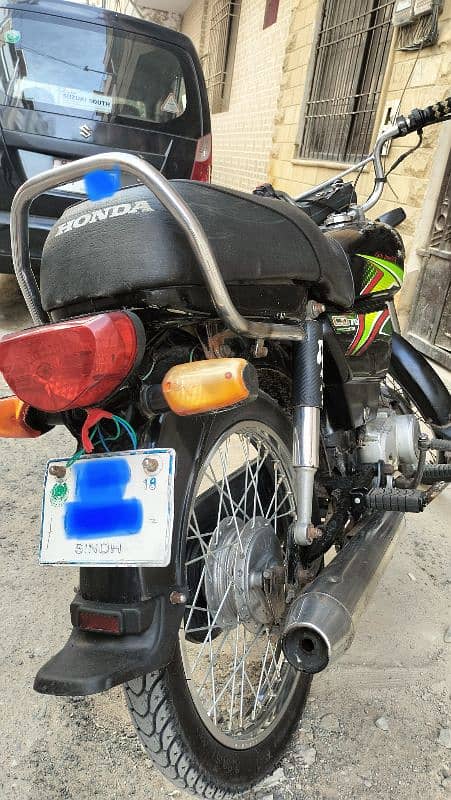 Honda CD 70 Karachi register nut to nut genian 1