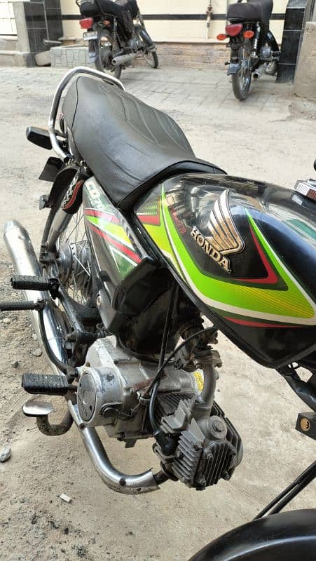 Honda CD 70 Karachi register nut to nut genian 5