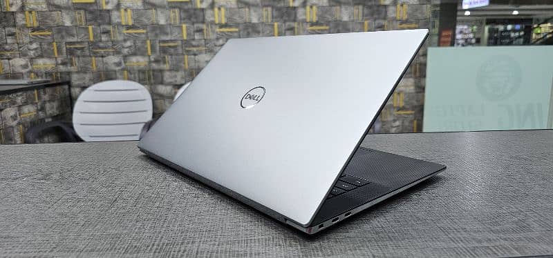 Dell Precision 5550 Core i7 10th Generation 3