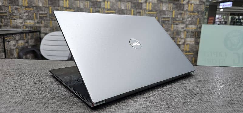 Dell Precision 5550 Core i7 10th Generation 4