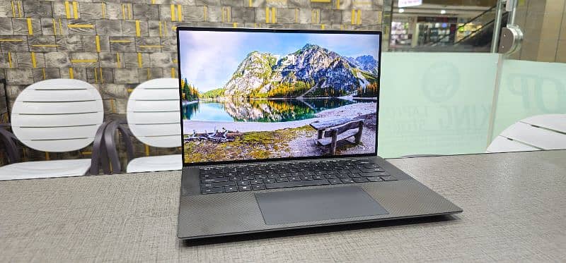 Dell Precision 5550 Core i7 10th Generation 10