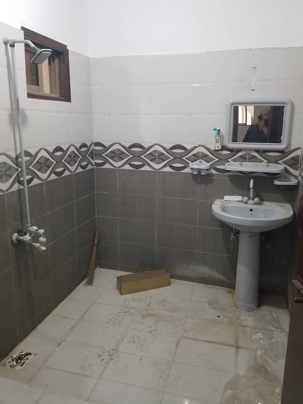 Flat For Sale in Gulshan-e- Haider Apartment, Gulshan-e-Iqbal, Block 3 - First Floor Magnificent Accommodation key Available 7