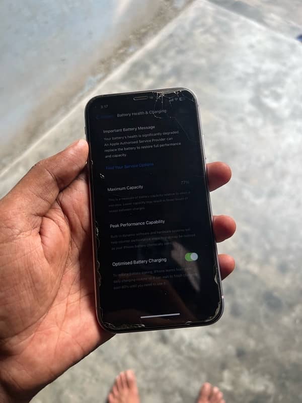 iPhone 11 Non pta factory unlock 64GB 7