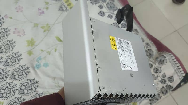 Apple 980w power supply for sale in good price ful 10/10 condition 6