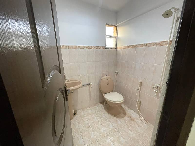 2 Bed Dd Newly Renovated Apartment In Al Khizra Heights Gulistan E Jauhar Block 3A 20