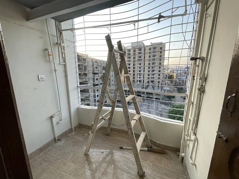 2 Bed Dd Newly Renovated Apartment In Al Khizra Heights Gulistan E Jauhar Block 3A 21