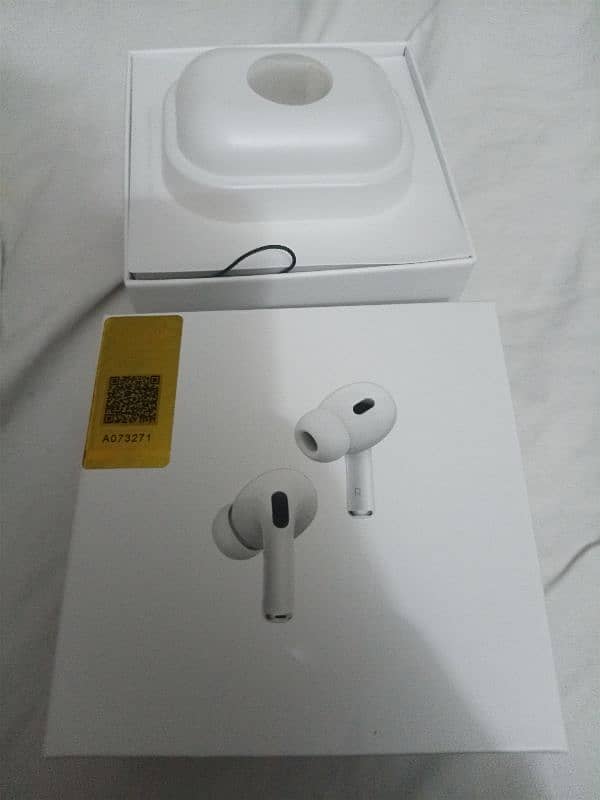 Apple Airpords 2 generation original 3