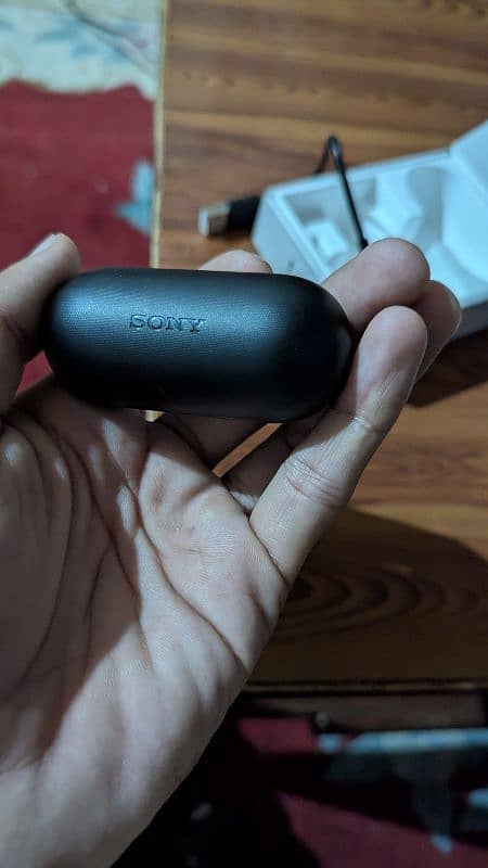 Sony earbuds WF-C700 2