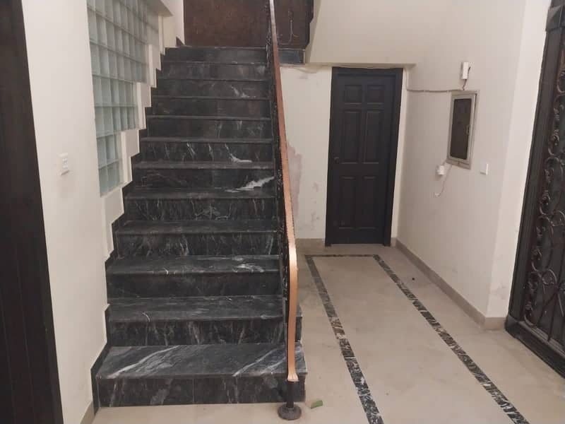 Highly-Desirable House Available In Wapda Town Phase 1 - Block D2 For Sale 13