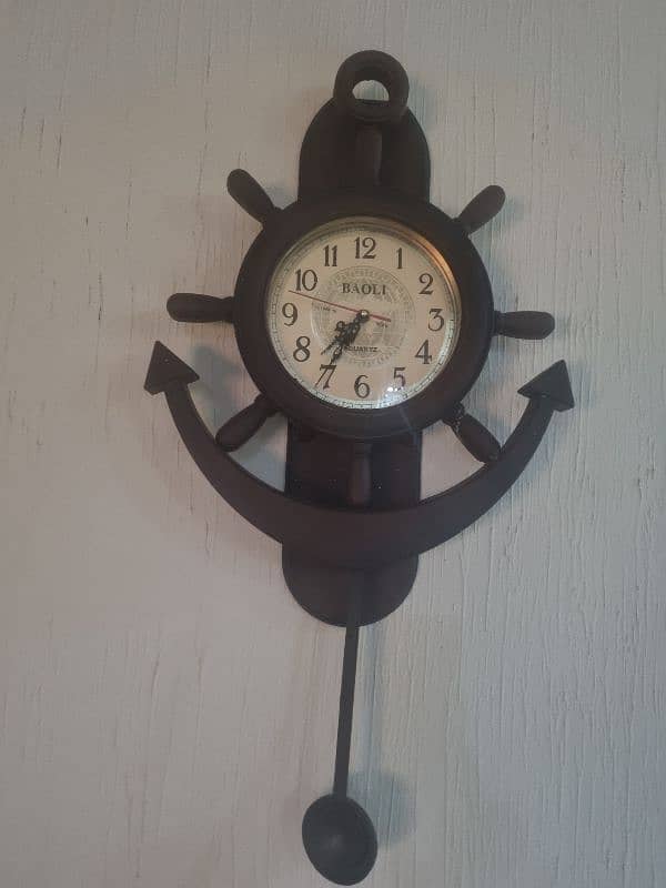 wall clock brown 2