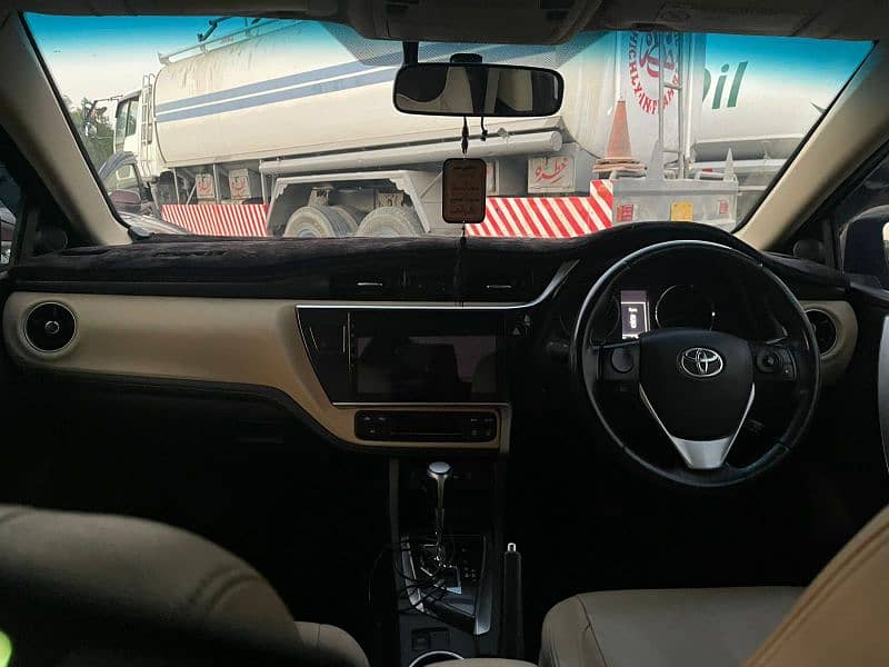 Toyota Altis Grande 2017 8