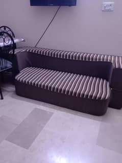 Sofa cumbed