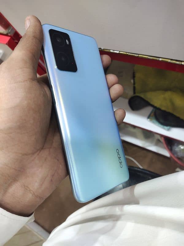 10by10 box v sat hair 6+4 128 MA hai oppo A76 0