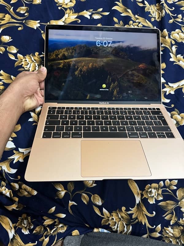 MacBook Air 2018 Retina 128gb for sale 3