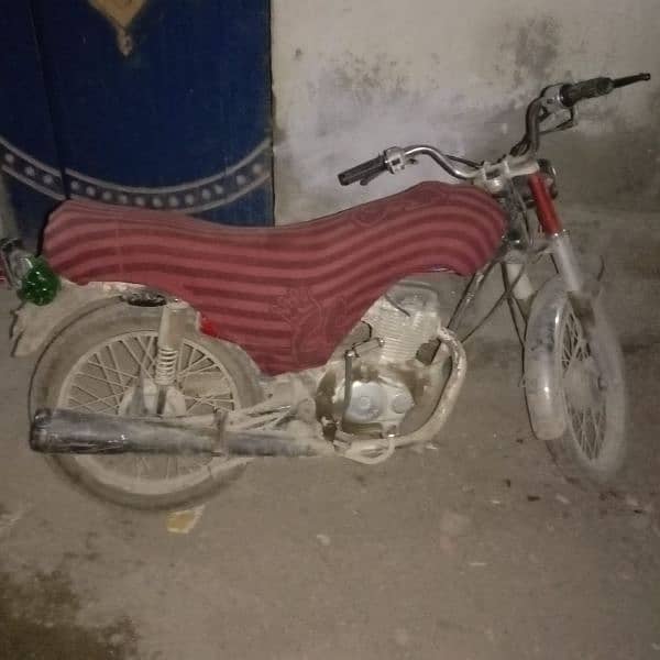 Honda 125 condition 10by9 hai 3