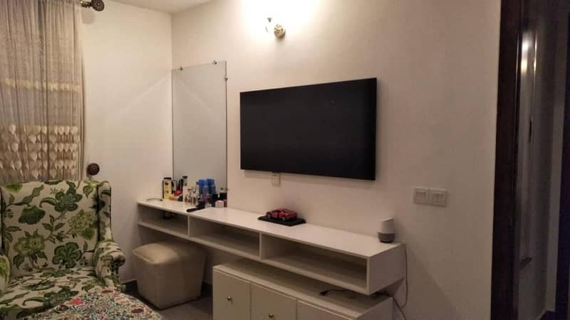 4 Bed Apartment for Sale in Gulberg 3 12