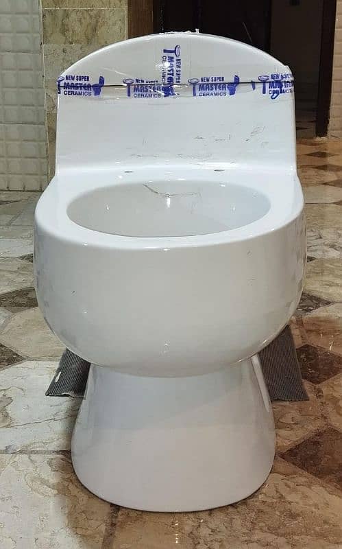 brand new commode 1