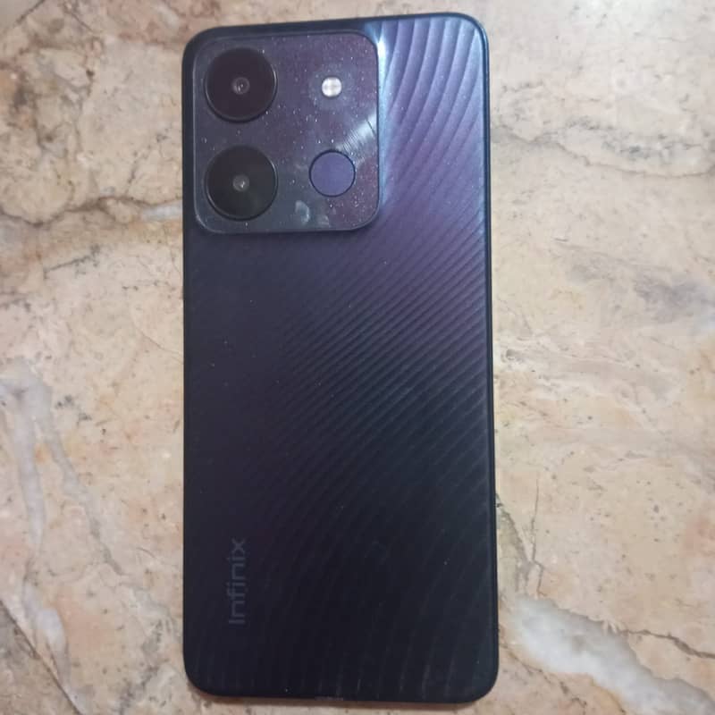 INFINIX SMART 7 IN BALCK EDITION 1