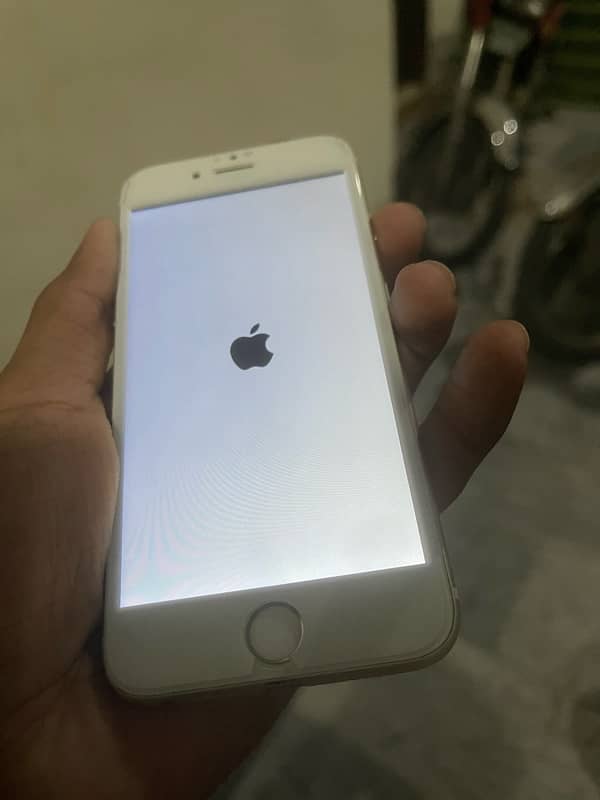 iPhone 6pta apporad 64gb my Whatpp num 03274672074 3