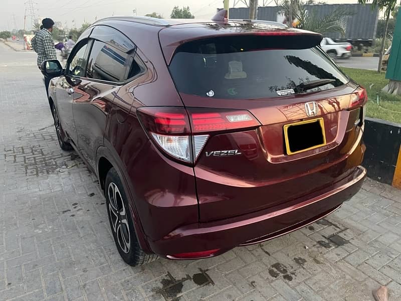 Honda Vezel 2015 6