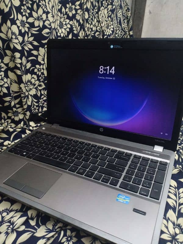 hp core i7 fingerprint 10/10 urgent sale 0