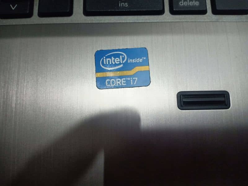 hp core i7 fingerprint 10/10 urgent sale 7