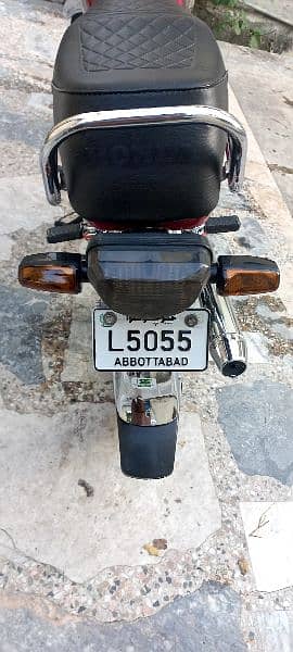 number laga hua ha bilkul saaf ha bike 10/10 5